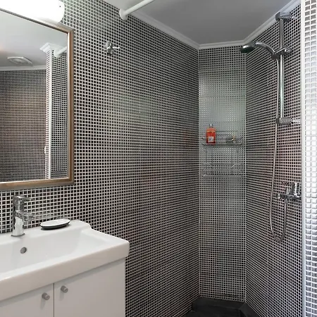 Apartment Mythos *