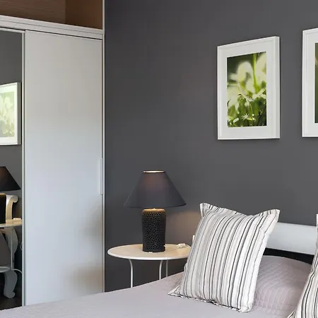 Apartment Mythos